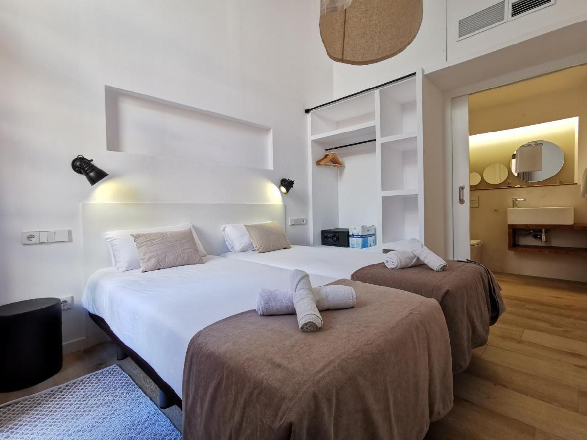 Classbedroom Port Ramblas Барселона Экстерьер фото